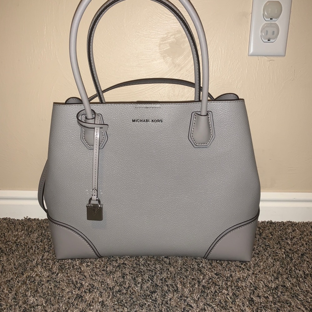 Purse - Picture 3 of 5